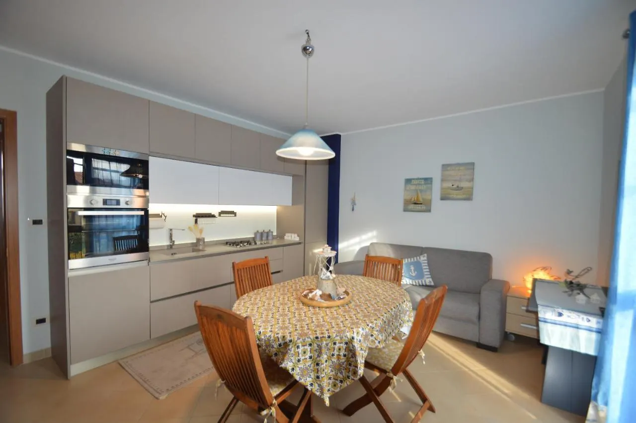 Orchidea Apartments Mascali 0*,